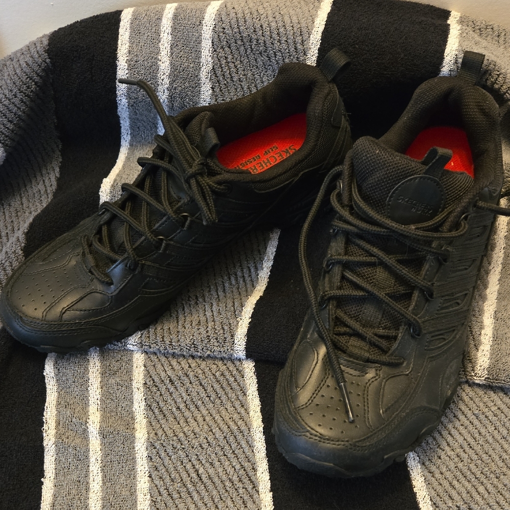 Skechers Women's Black Athletic Shoes